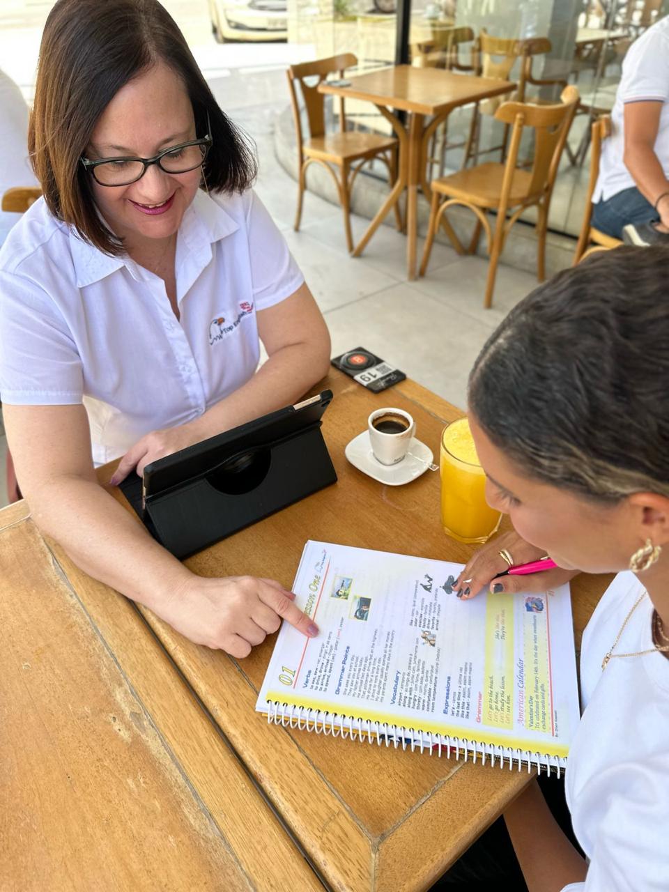 Aula presencial da Top English em Araraquara